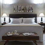 Abayomi Hotel