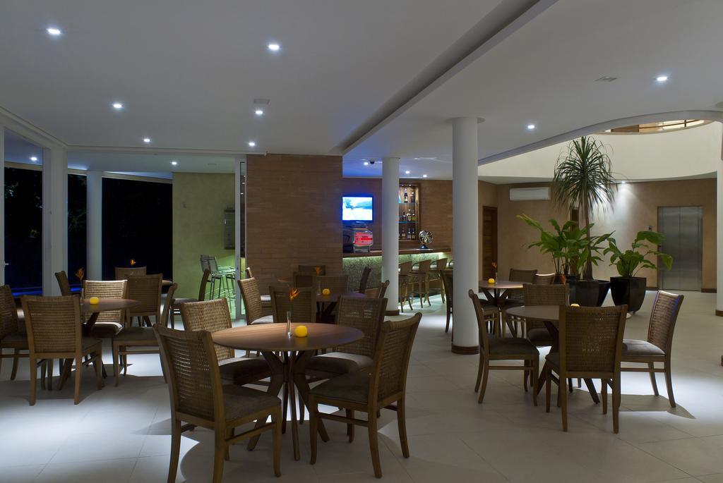 Abayomi Hotel 4*