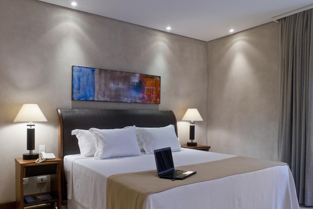 Abayomi Hotel