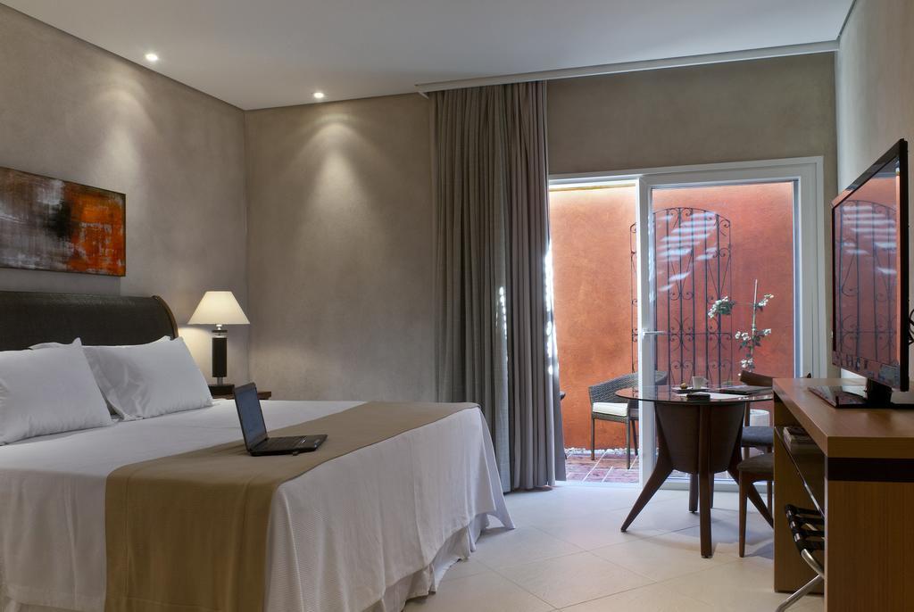 Hotel Abayomi 4*