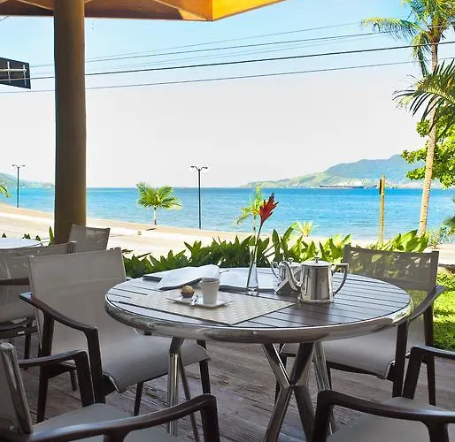 Abayomi Hotel