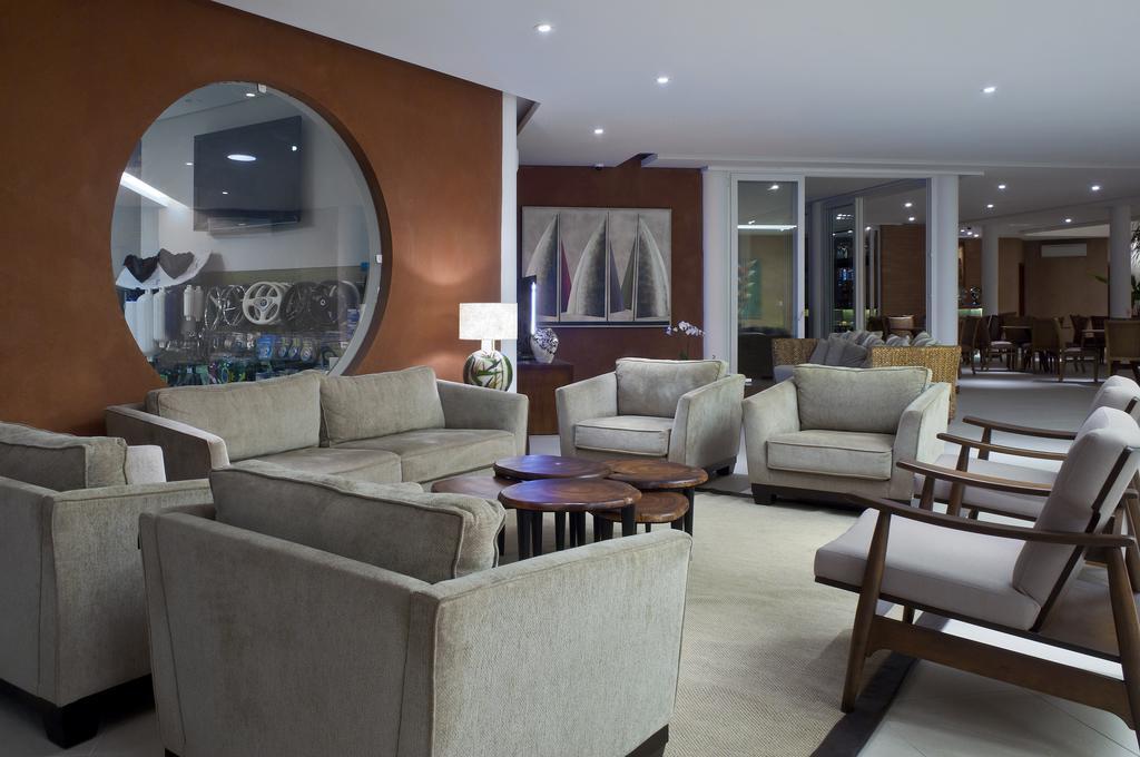 Abayomi Hotel 4*